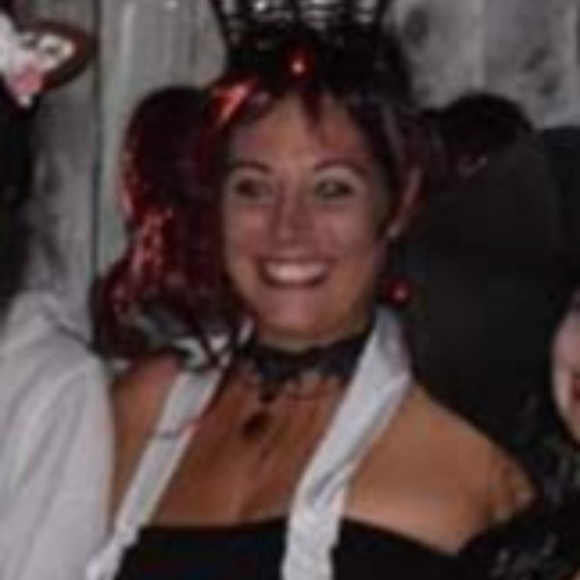 Tiff - Picture 4 of 4